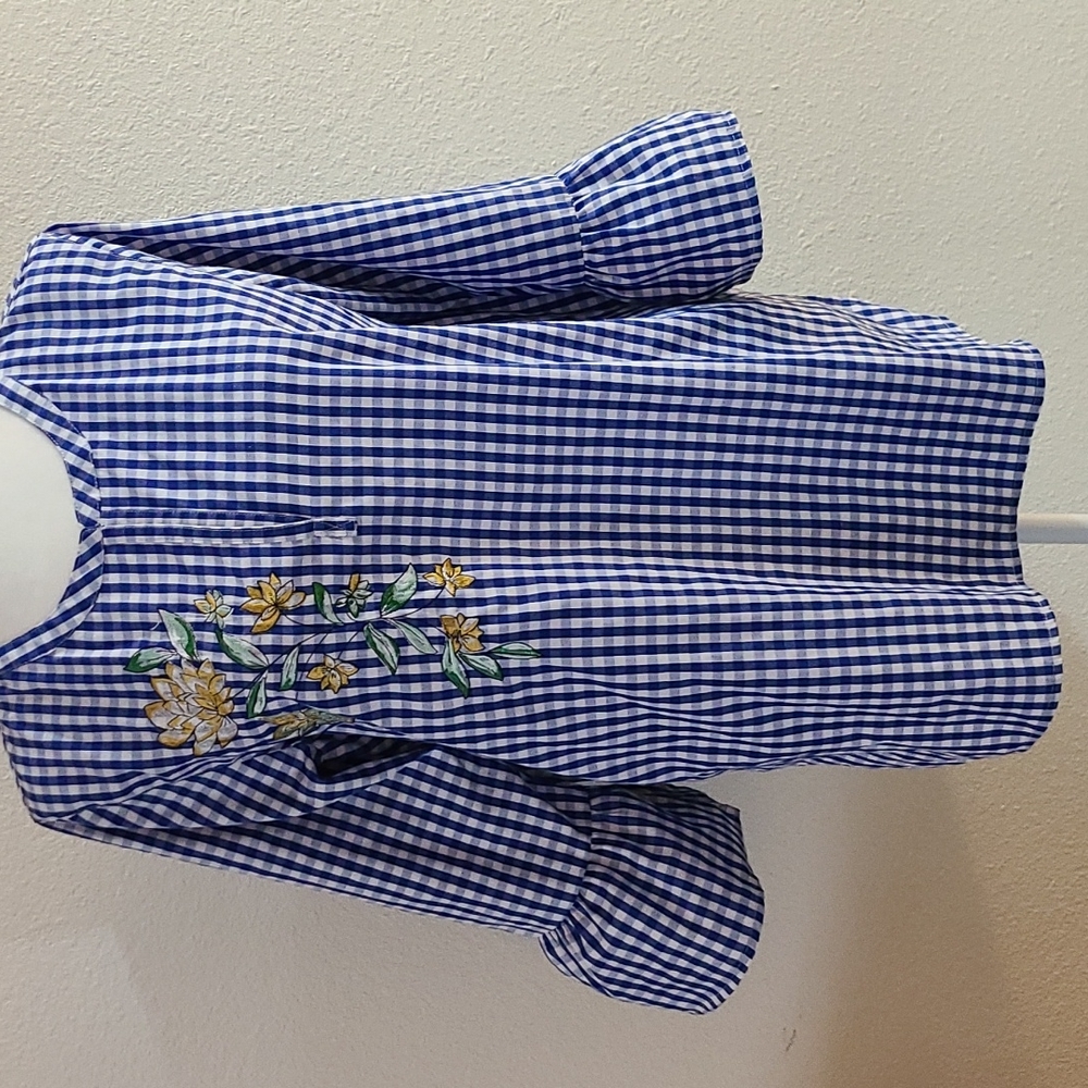 Tunic in Trendy Checks with Ruffled Sleeve and Embroidery (L)